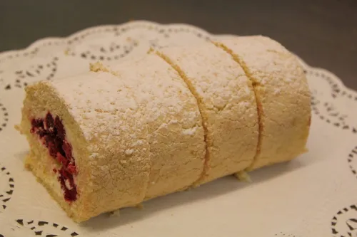 Rahm Roulade der Bäckerei Konditorei Ibo Beck