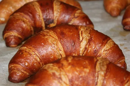 Laugengipfeli der Bäckerei Konditorei Ibo Beck